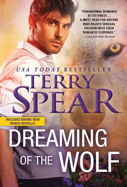 Cover for Terry Spear · Dreaming of the Wolf - Silver Town Wolf (Paperback Book) (2021)