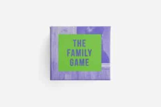 The Family Game: laugh and reconnect with those who matter most - The School of Life - Libros - The School of Life Press - 9781915087867 - 7 de mayo de 2020