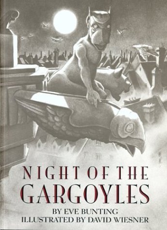 Cover for Eve Bunting · Night of the Gargoyles (Paperback Bog) [Reprint edition] (1999)