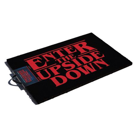 Enter The Upside Down - Door Mat - Stranger Things - Koopwaar - STRANGER THINGS - 5050293852874 - 15 oktober 2018