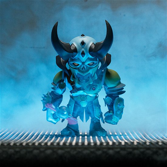 Doom Eternal Marauder Figure - Doom - Merchandise - NUMSKULL - 5056280431879 - 