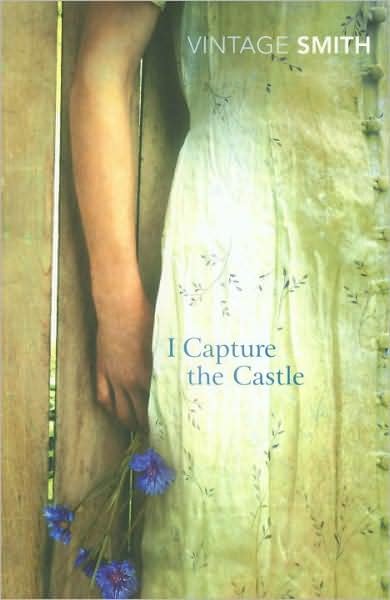 Cover for Dodie Smith · I Capture the Castle: A beautiful coming-of-age novel about first love (Paperback Bog) (2004)