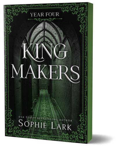 Kingmakers: Year Four - Kingmakers - Sophie Lark - Książki - Sourcebooks, Inc - 9781464233883 - 28 stycznia 2025