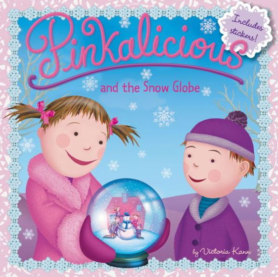 Pinkalicious and the Snow Globe - Pinkalicious - Victoria Kann - Livros - HarperCollins Publishers Inc - 9780062245885 - 6 de outubro de 2015