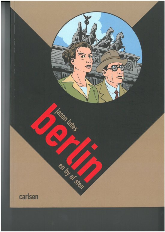 Cover for Jason Lutes · Berlin (Sewn Spine Book) [1st edition] (2005)