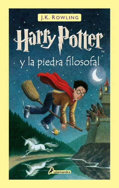 Harry Potter y la piedra filosofal / Harry Potter and the Sorcerer's Stone - J.K. Rowling - Bøger - Penguin Random House Grupo Editorial - 9786073193894 - 19. oktober 2021