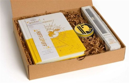 Cover for Insight Editions · Harry Potter: Hufflepuff Boxed Gift Set (Hardcover bog) (2020)
