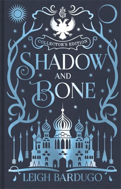 Shadow and Bone: Book 1 Collector's Edition - Shadow and Bone - Leigh Bardugo - Livros - Hachette Children's Group - 9781510108899 - 6 de outubro de 2020