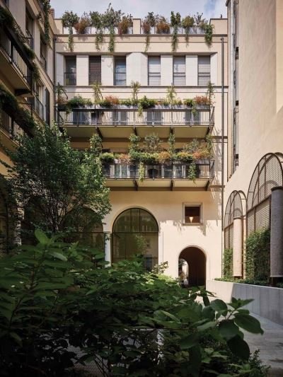 Cover for Anna Mainoli · Arassociati Milanese Architecture (Gebundenes Buch) (2022)