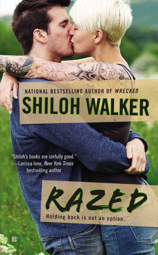 Cover for Shiloh Walker · Razed - A Barnes Brothers novel (Paperback Book) (2014)