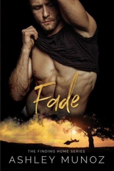 Cover for Ashley Munoz · Fade (Paperback Book) (2019)