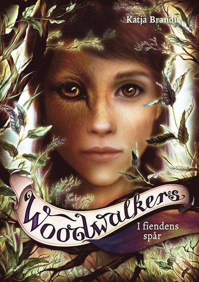 Cover for Katja Brandis · Woodwalkers: I fiendens spår (ePUB) (2021)