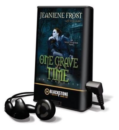 One Grave at a Time - Jeaniene Frost - Otros - Blackstone Pub - 9781441790910 - 30 de agosto de 2011