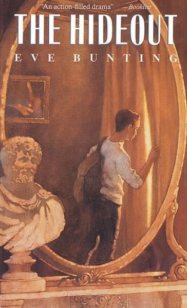Cover for Eve Bunting · The Hideout (Paperback Book) [Reprint edition] (1993)