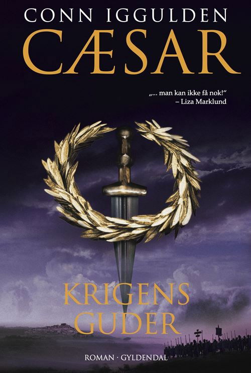 Cover for Conn Iggulden · Cæsar-serien: Krigens guder (Sewn Spine Book) [3. wydanie] (2025)