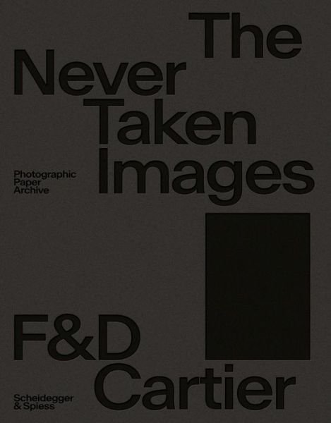 Cover for The Never Taken Images (Pocketbok) (2022)