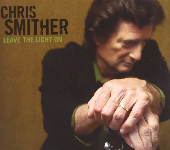 Leave the Light on - Chris Smither - Muziek - BLUES - 0620638046920 - 10 oktober 2014