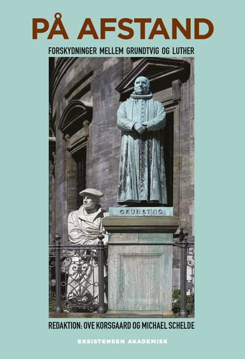 Cover for Ove Korsgaard og Michael Schelde (red) · På afstand (Hæftet bog) [1. udgave] (2017)
