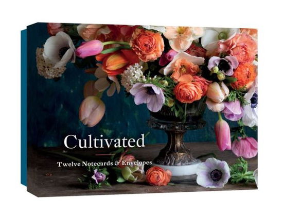 Cultivated Notecards: 12 Different Flower Cards and Envelopes - Christin Geall - Books - Princeton Architectural Press - 9781616898922 - March 24, 2020