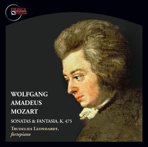 Cover for Mozart / Leonhardt · Sonatas &amp; Fantasia K 475 (CD) [Digipak] (2011)