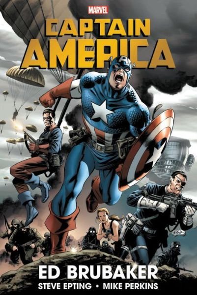 Cover for Ed Brubaker · Captain America By Ed Brubaker Omnibus Vol. 1 (Gebundenes Buch) (2021)