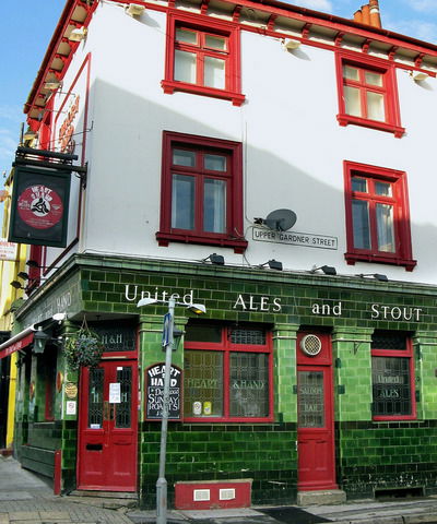 Cover for David Muggleton · Brighton Pubs - Pubs (Taschenbuch) [UK edition] (2016)
