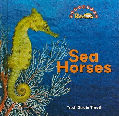 Cover for Trudi Trueit · Sea Horses - Ocean Life (Gebundenes Buch) (2011)