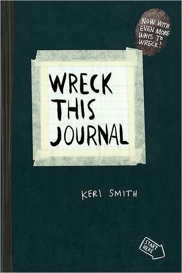 Wreck This Journal (Black) Expanded Ed. - Keri Smith - Bøker - Penguin Putnam Inc - 9780399161940 - 7. august 2012
