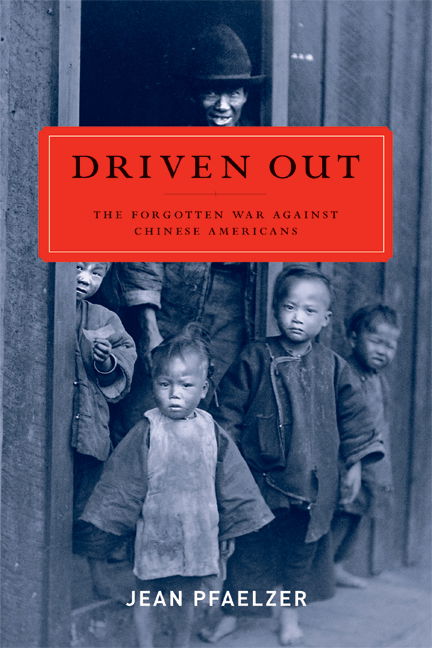 Cover for Jean Pfaelzer · Driven Out: The Forgotten War Against Chinese Americans (Paperback Book) (2008)