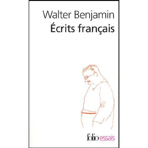 Ecrits Francais (Folio Essais) (French Edition) - Walter Benjamin - Books - Gallimard Education - 9782070426942 - February 1, 2003