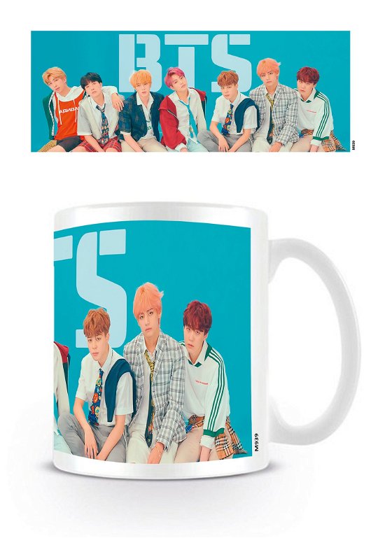 Cover for BTS · Bangtan Boys BTS Group Blue (Mug)