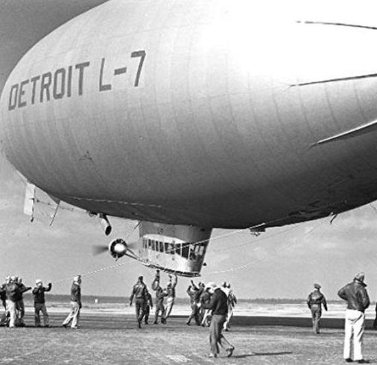 Detroit - L7 - Muziek - CARGO UK - 5060446070949 - 26 juli 2018