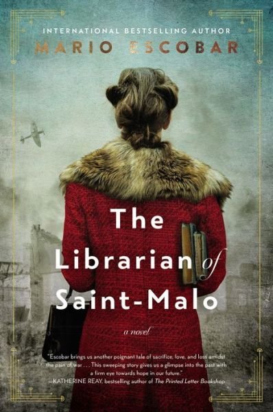 Cover for Mario Escobar · The Librarian of Saint-Malo (Paperback Book) (2022)