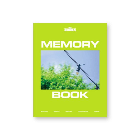 Cover for Dkz · Dkz 2024 - Memory Book [정컨찌르기] (Bog) (2024)