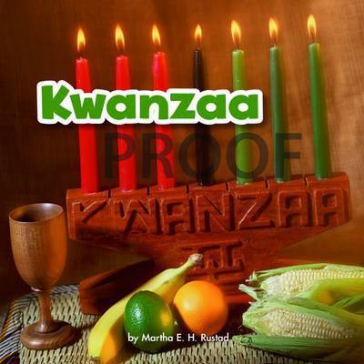 Cover for Lisa J. Amstutz · Kwanzaa - Holidays in Different Cultures (Hardcover Book) (2017)