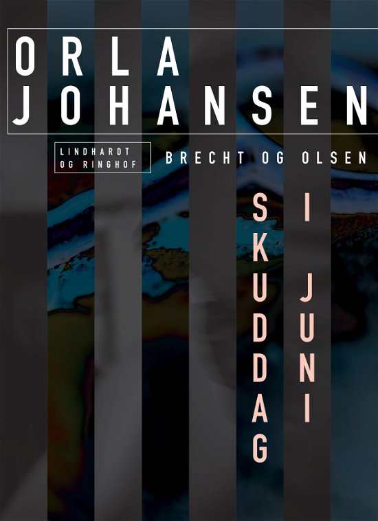 Brecht og Olsen: Skuddag i juni - Orla Johansen - Boeken - Saga - 9788711883952 - 1 mei 2023