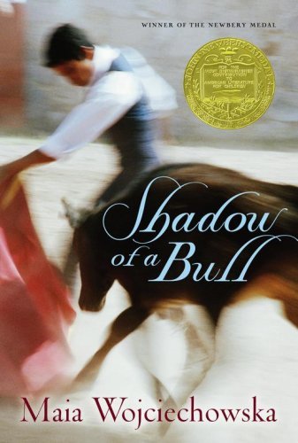 Cover for Maia Wojciechowska · Shadow of a Bull (Paperback Book) [Reissue edition] (2007)