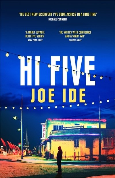 Cover for Joe Ide · Hi Five - IQ (Paperback Bog) (2020)
