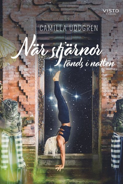Cover for Camilla Uddgren · När stjärnor tänds i natten (Bok) (2020)