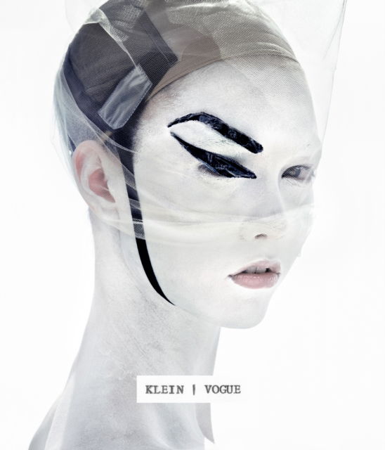 Steven Klein Vogue - Steven Klein - Books - Abrams - 9781419784958 - November 20, 2025