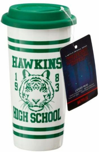 Cover for Cuisine Table · STRANGER THINGS - Travel Mug - Hawkins High School (MERCH) (2019)