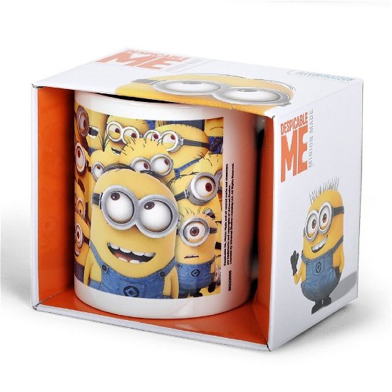 Cover for Despicable Me · Many Minions Mug (MERCH) (2015)