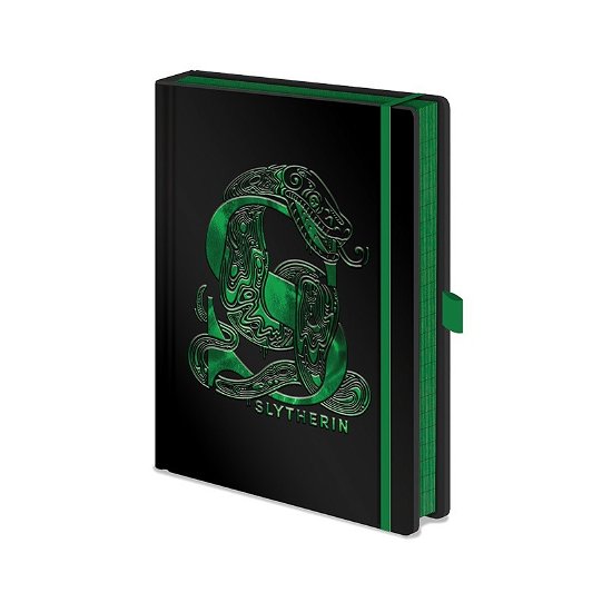Cover for P.Derive · A5 Premium Harry Potter Slytherin Foil (Premium notebooks) (MERCH) (2019)