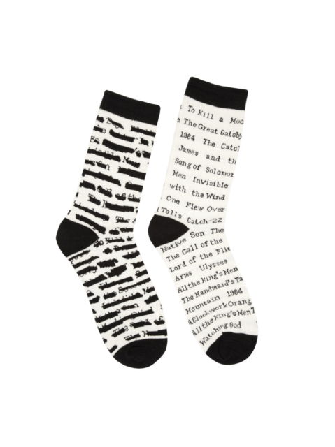 Banned Books Socks - Large - Out of Print - Andere - Out of Print - 9780593274965 - 9. Juni 2014