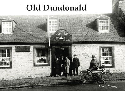Cover for Alex F. Young · Old Dundonald (Paperback Book) (2018)