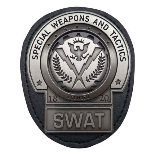 Dc Comics: The Dark Knight - Gotham City Swat Badge - Fanattik - Fanituote -  - 5059479978971 - tiistai 7. maaliskuuta 2023