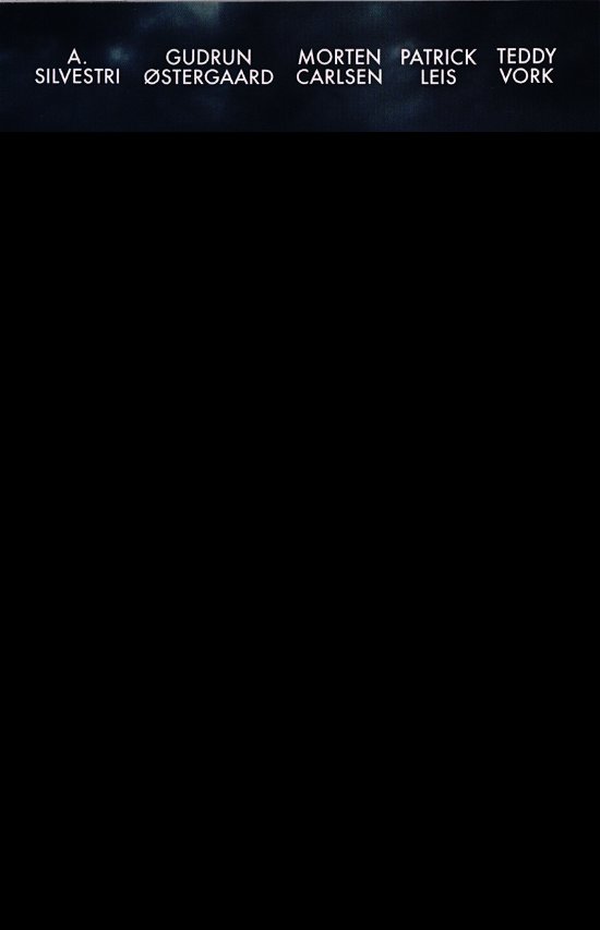 Cover for A. Silvestri, Gudrun Østergaard, Morten Carlsen, Patrick Leis og Teddy Vork · Når mørket kommer krybende (Hæftet bog) [1. udgave] (2018)