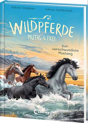 Cover for Sabine Giebken · Wildpferde - mutig und frei (Band 4) - Der verschwundene Mustang (Book) (2024)