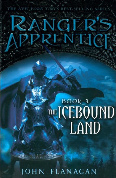 Cover for John Flanagan · The Icebound Land (Turtleback School &amp; Library Binding Edition) (Ranger's Apprentice) (Gebundenes Buch) [Turtleback School &amp; Library Binding edition] (2008)