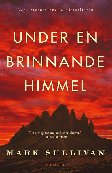 Cover for Mark Sullivan · Under en brinnande himmel (Paperback Book) (2020)